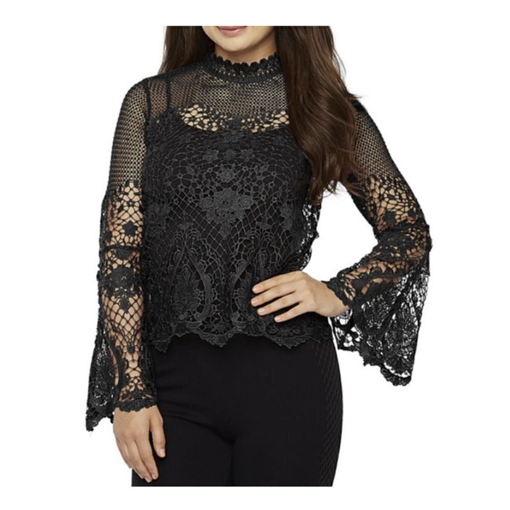 💥415 Bold Elements Long Bell Sleeve Zip Back Lace Blouse, Black